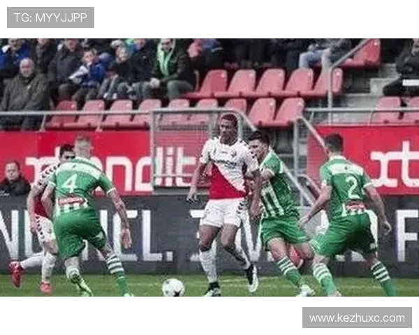 加亚速度优势明显，边路攻防表现稳健