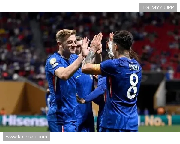 切尔西进攻看似有层次,实则体系松散、实战效果受限 切尔西进攻看似有层次,实则体系松散、实战效果受限