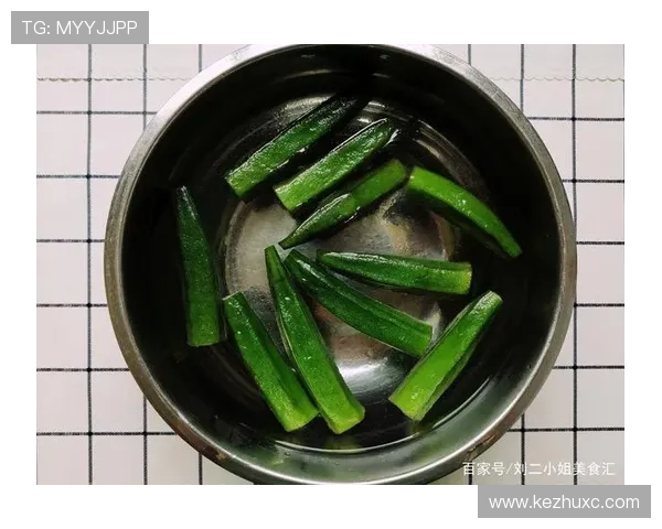 维纳斯·威廉姆斯凌晨四点喝冰水配鱼子酱当早餐？